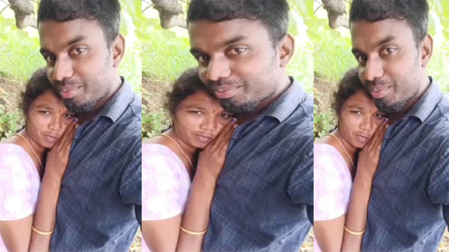 Tamil Aunty Outdoor 3some Having Fun Sex