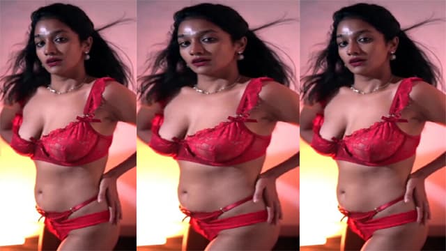 Hot Lavanya Manickam Bikini Tease Wet Pussy Hint